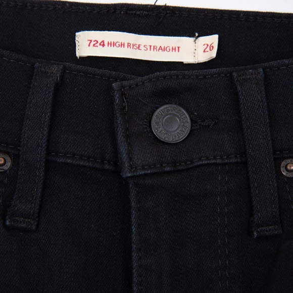 NWOT Levi’s 724 HIGH RISE STRAIGHT FIT WOMEN'S JEANS in Black - Picture 2 of 10